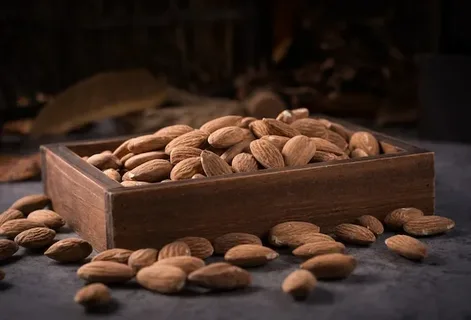 تصویر 4 از بادام درختی تازه با پوسته طبیعی مناسب مصرف روزانه